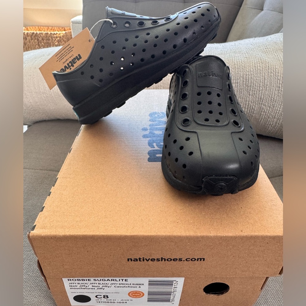 NEW Native shoes Robbie Sugarlite black size 8c